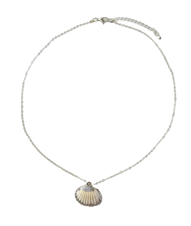 CLASSIC SEASHELL NECKLACE (SILVER) $20